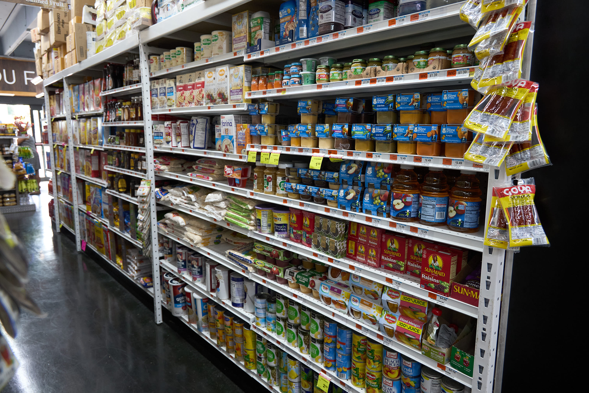Food Giant Supermarket — slide 1