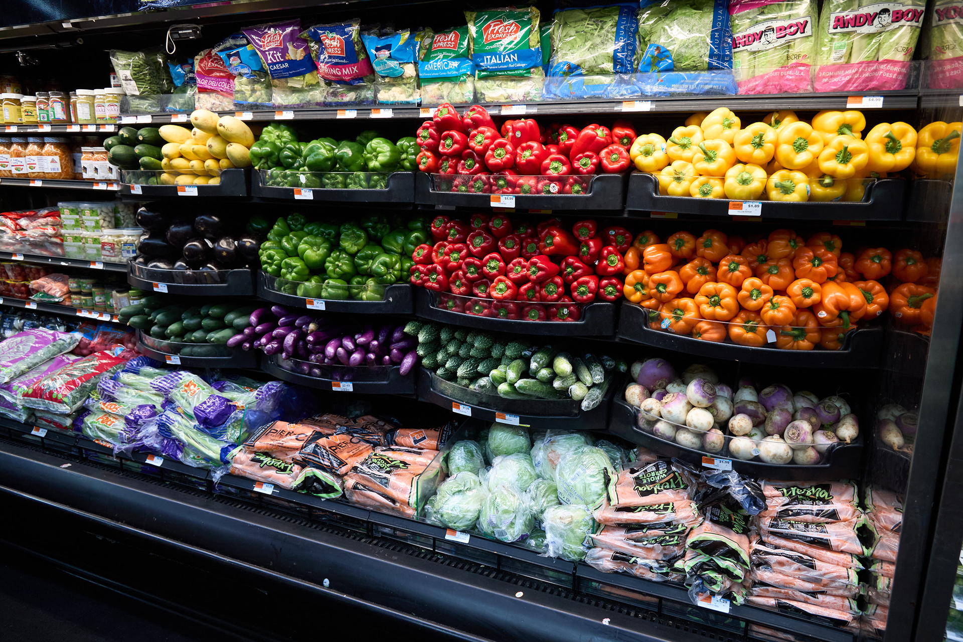 Food Giant Supermarket — slide 5